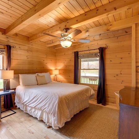 فيلا Creekside Bryson City Cabin With Private Hot Tub المظهر الخارجي الصورة