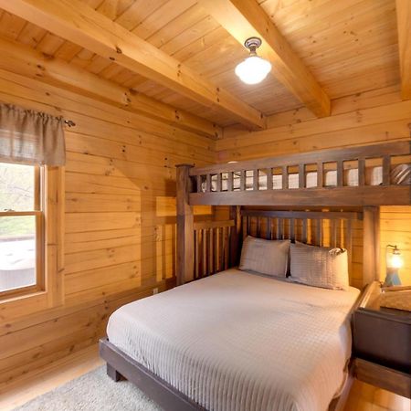 Creekside Bryson City Cabin With Private Hot Tub المظهر الخارجي الصورة