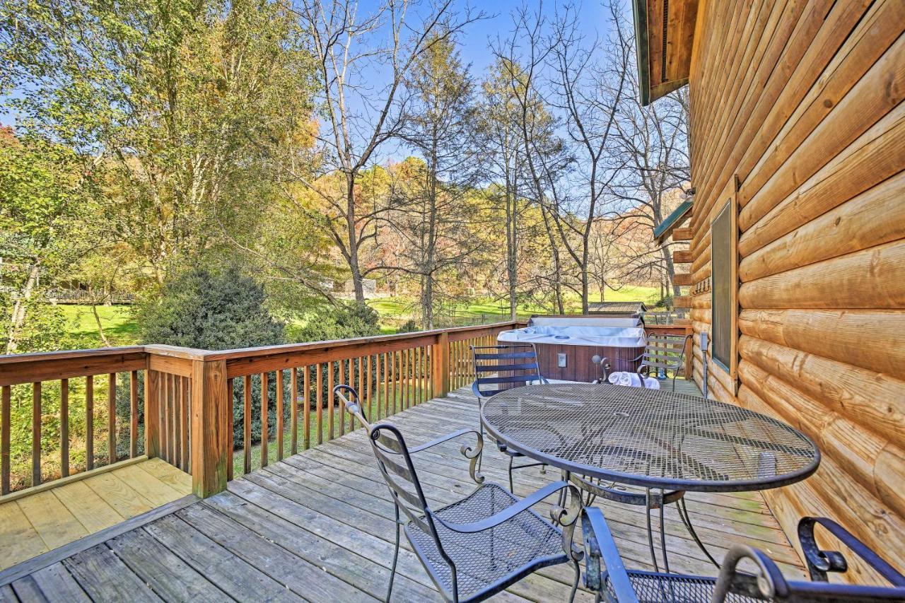 فيلا Creekside Bryson City Cabin With Private Hot Tub المظهر الخارجي الصورة