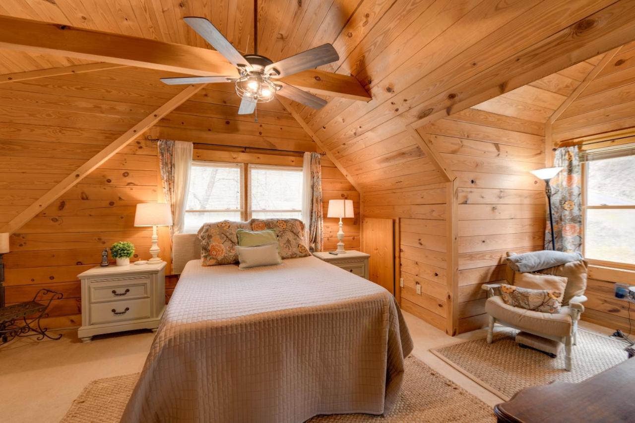 Creekside Bryson City Cabin With Private Hot Tub المظهر الخارجي الصورة